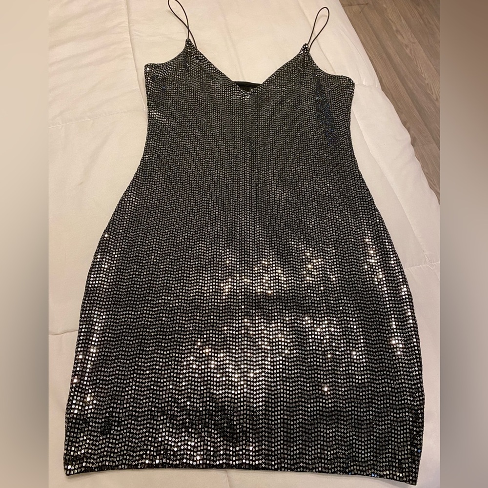 Non itchy sequin party dress